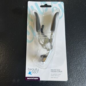 Eyelash Curler + 1 Refill Pad No Pinch, No Pull Beauty 360